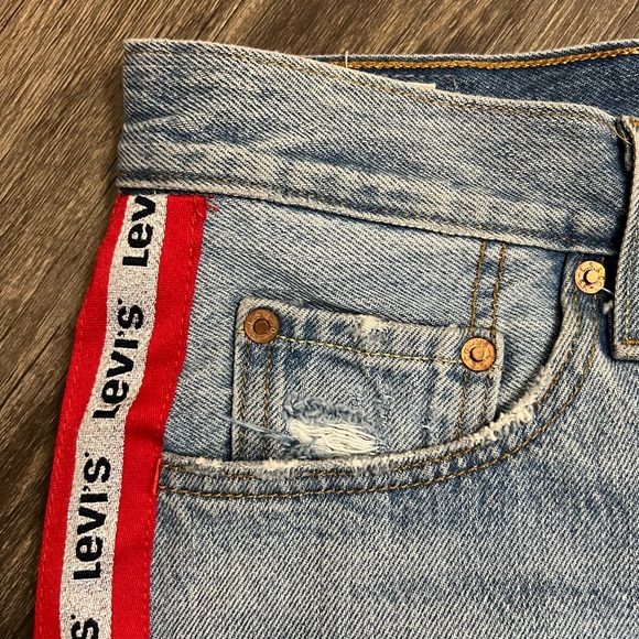 Levi’s limited 501 Womens High Rise Shorts Bin-E Rare Sz W29 (31in measurement) - Picture 4 of 10